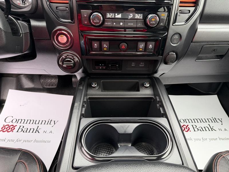 Nissan Titan PRO-4X Crew Cab 4WD 2020