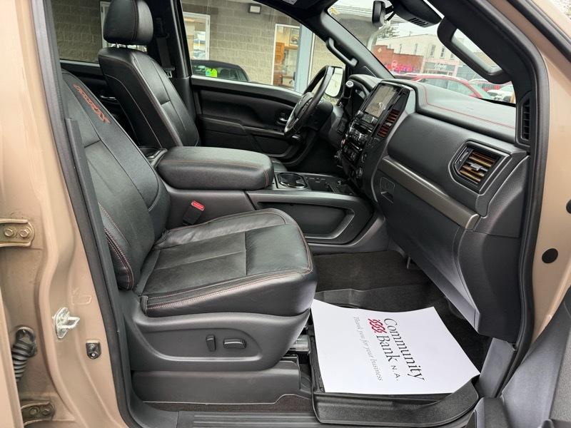 Nissan Titan PRO-4X Crew Cab 4WD 2020
