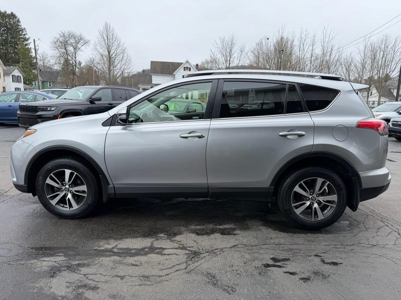 Toyota RAV4 XLE AWD 2018