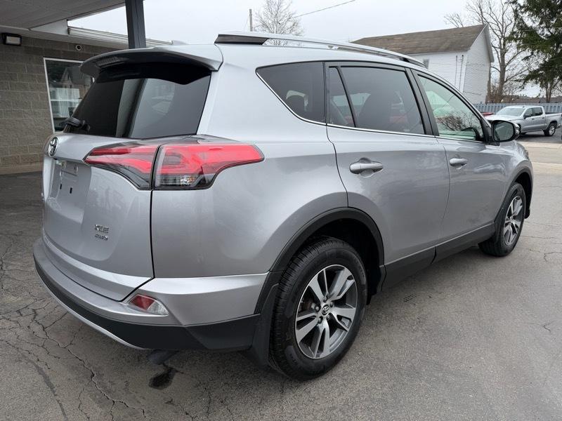 Toyota RAV4 XLE AWD 2018