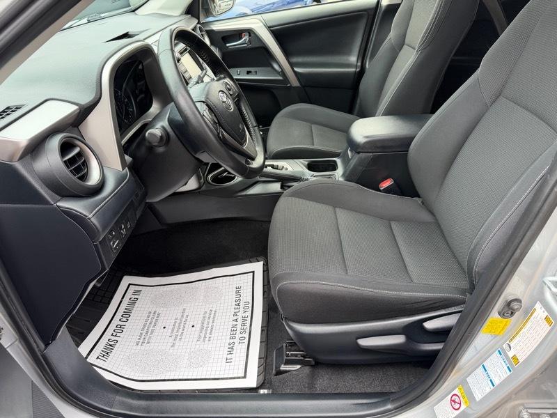 Toyota RAV4 XLE AWD 2018