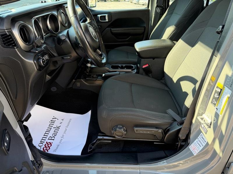 Jeep Gladiator Sport 2021