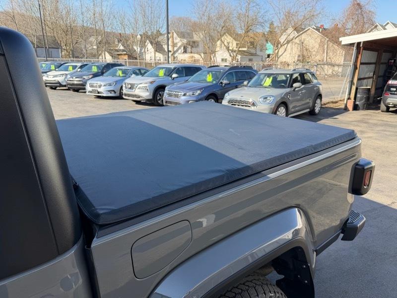 Jeep Gladiator Sport 2021