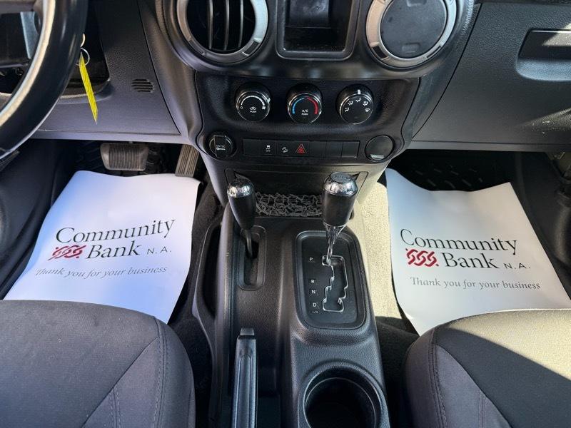 Jeep Wrangler Sport 4WD 2015