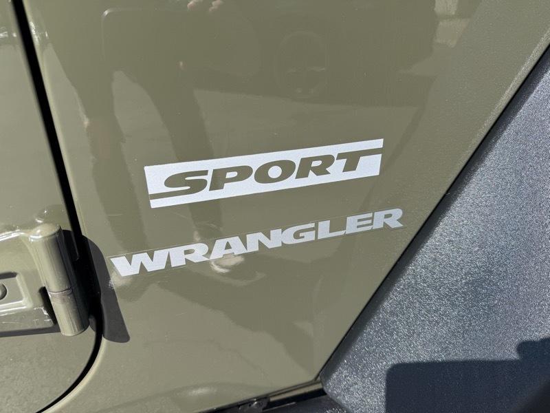 Jeep Wrangler Sport 4WD 2015