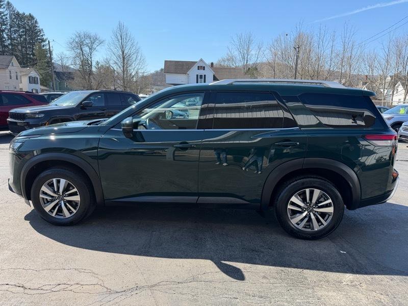 Nissan Pathfinder SL 4WD 2025