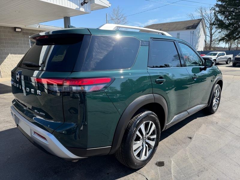 Nissan Pathfinder SL 4WD 2025