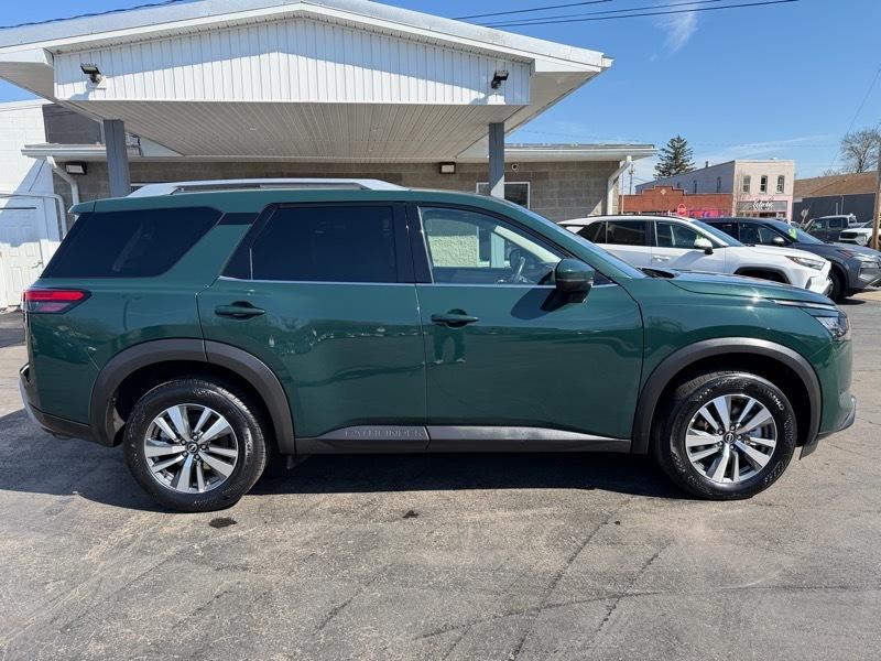 Nissan Pathfinder SL 4WD 2025