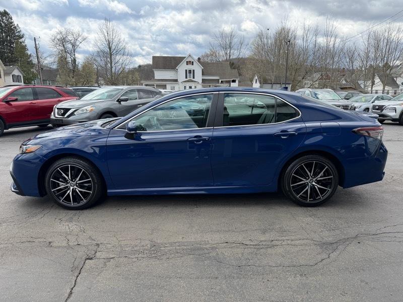 Toyota Camry SE 2024