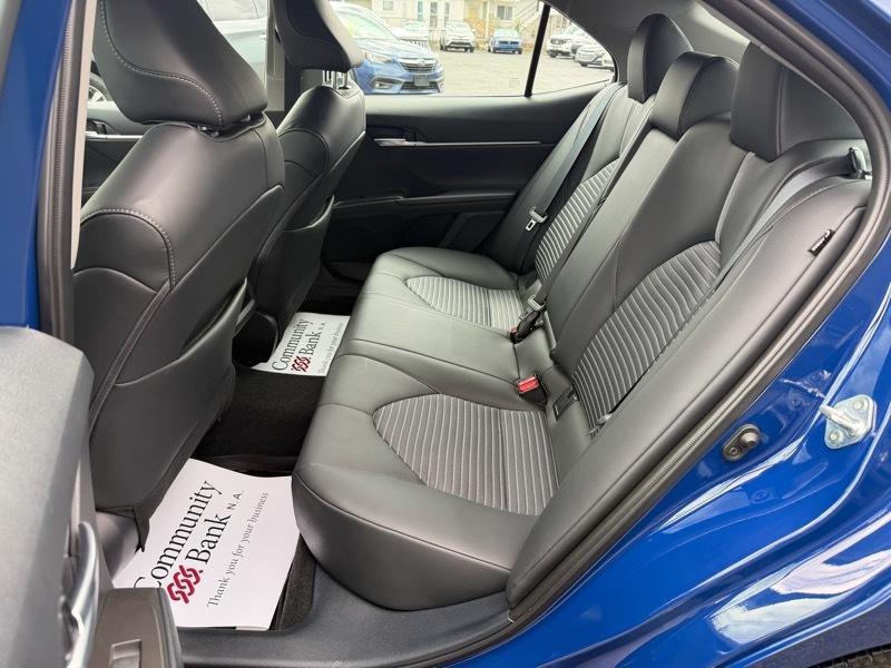 Toyota Camry SE 2024