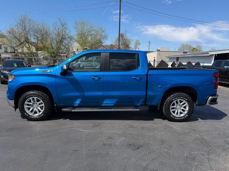Chevrolet Silverado 1500 LT Crew Cab 4WD 2022