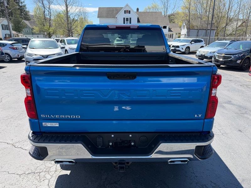 Chevrolet Silverado 1500 LT Crew Cab 4WD 2022
