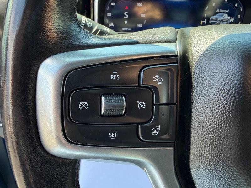 Chevrolet Silverado 1500 LT Crew Cab 4WD 2022