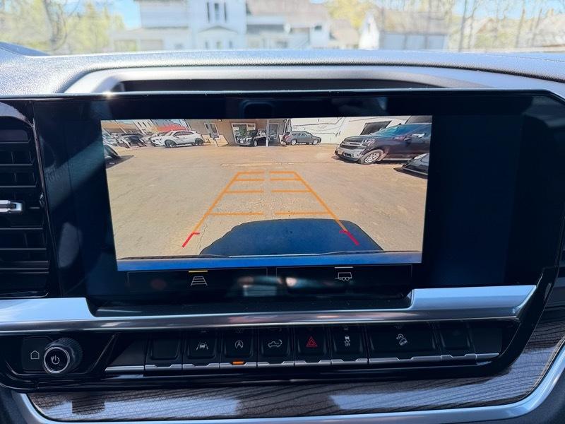 Chevrolet Silverado 1500 LT Crew Cab 4WD 2022