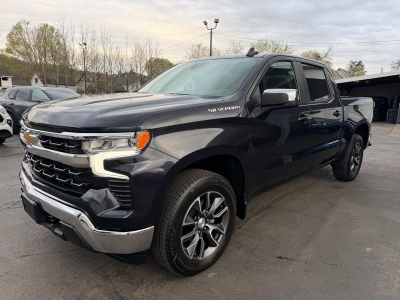 Chevrolet Silverado 1500 LT-L Crew Cab 4WD 2024