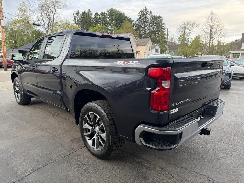 Chevrolet Silverado 1500 LT-L Crew Cab 4WD 2024