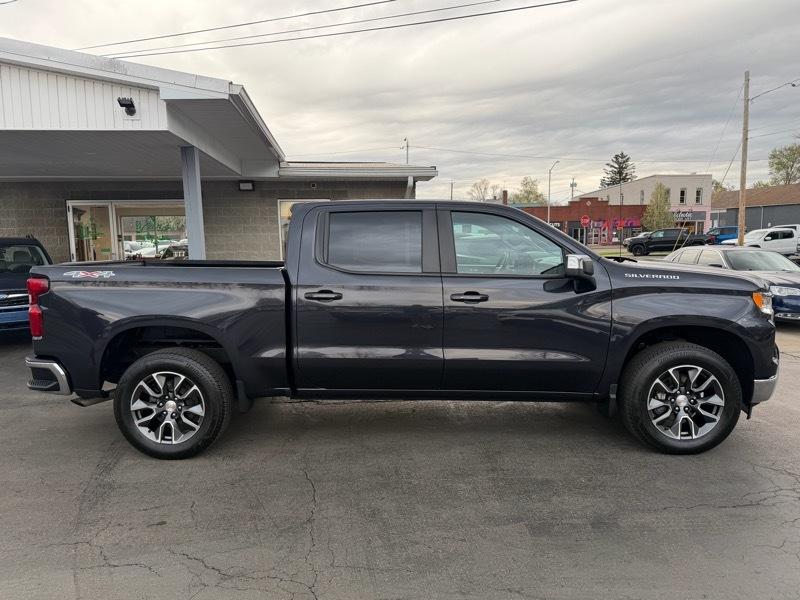 Chevrolet Silverado 1500 LT-L Crew Cab 4WD 2024
