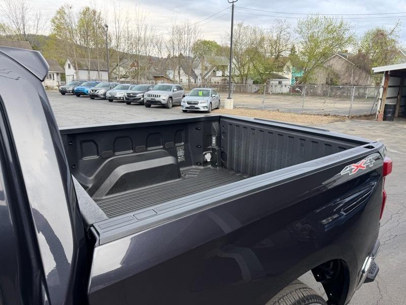 Chevrolet Silverado 1500 LT-L Crew Cab 4WD 2024