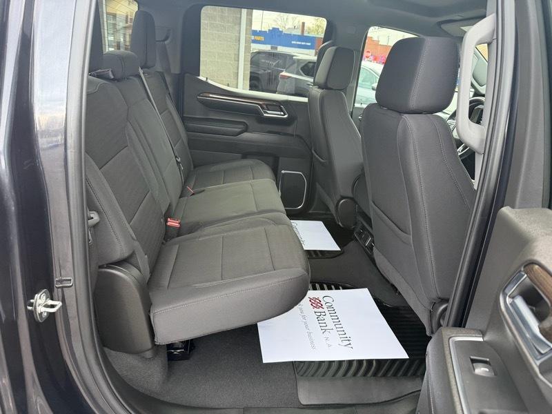 Chevrolet Silverado 1500 LT-L Crew Cab 4WD 2024