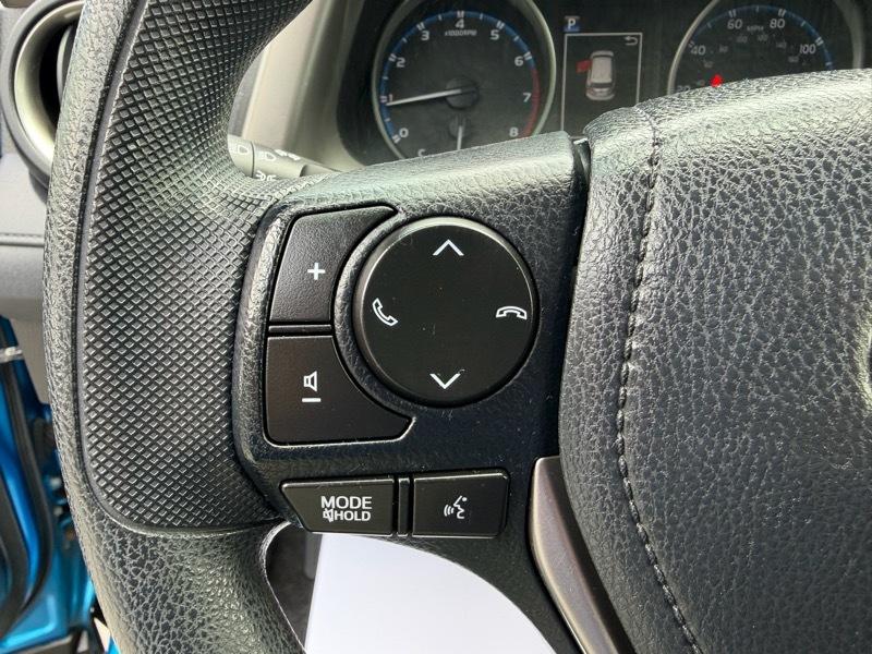 Toyota RAV4 LE AWD 2018