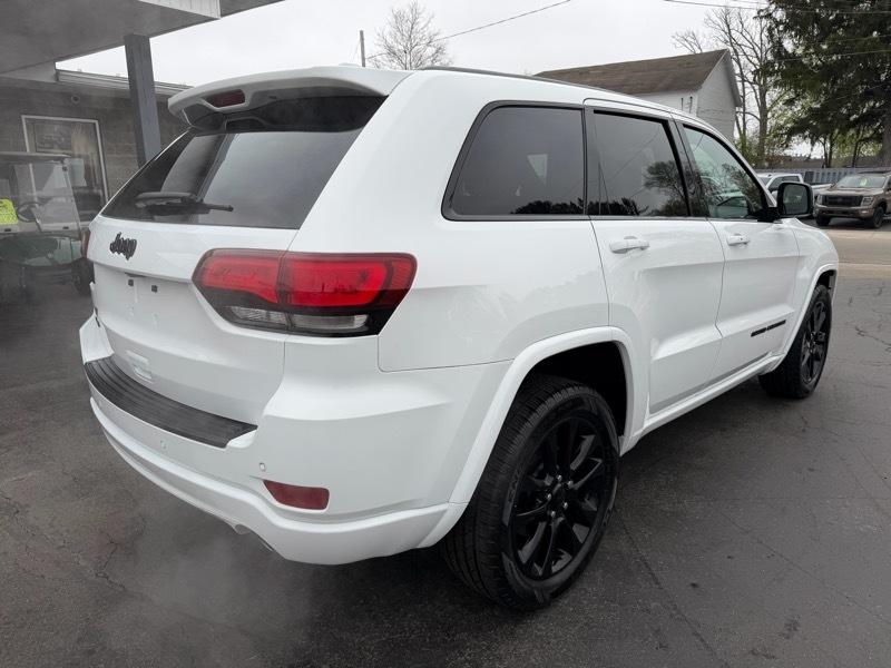 Jeep Grand Cherokee Altitude 4D SUV 4WD 2020