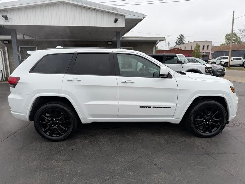 Jeep Grand Cherokee Altitude 4D SUV 4WD 2020