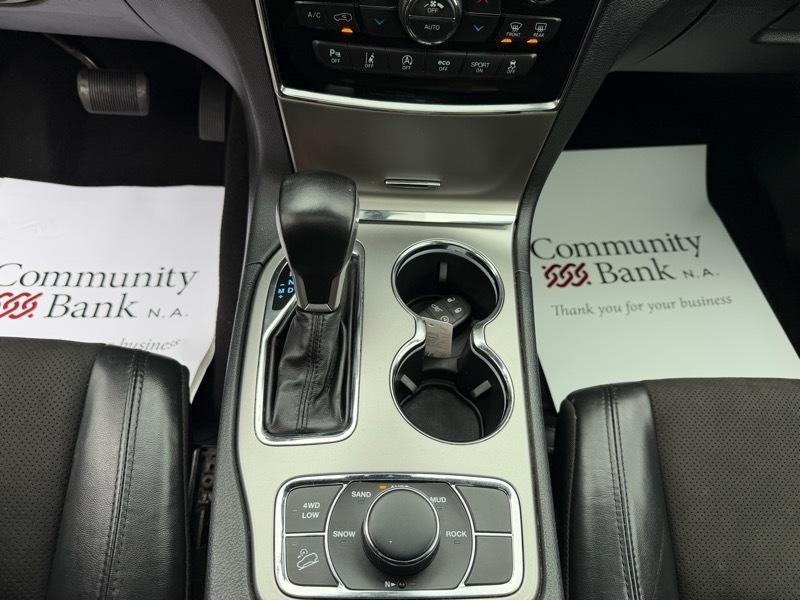 Jeep Grand Cherokee Altitude 4D SUV 4WD 2020