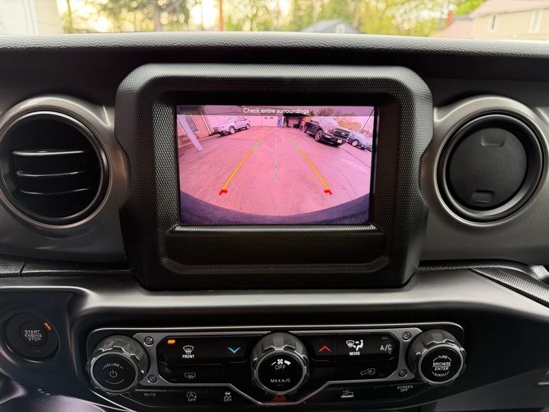 Jeep Wrangler Sport 2023