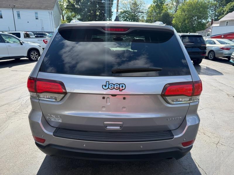 Jeep Grand Cherokee Laredo 4WD 2020