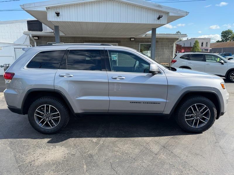 Jeep Grand Cherokee Laredo 4WD 2020