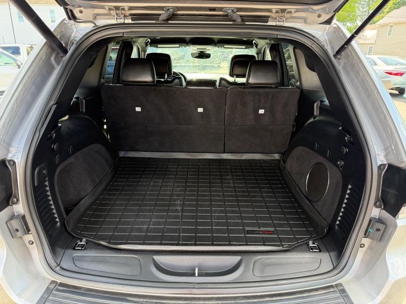 Jeep Grand Cherokee Laredo 4WD 2020