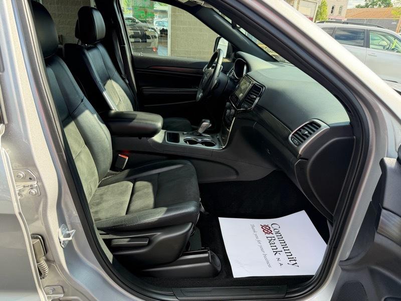 Jeep Grand Cherokee Laredo 4WD 2020