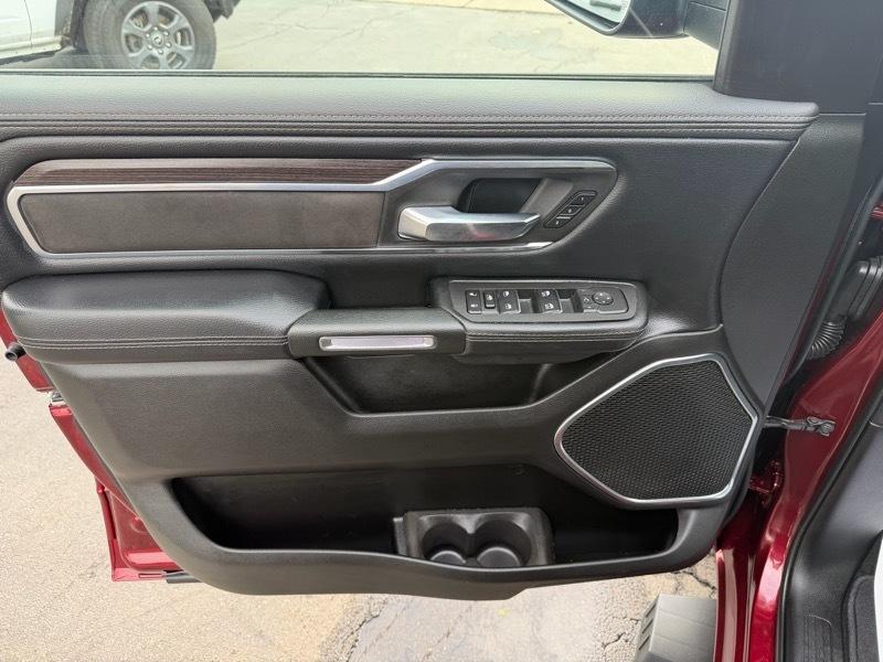 RAM 1500 Laramie Crew Cab SWB 4WD 2025