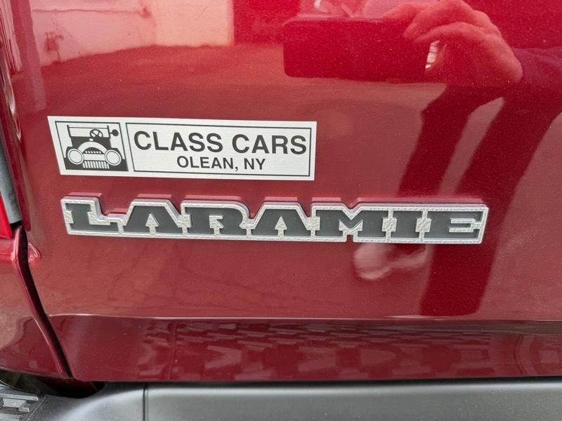 RAM 1500 Laramie Crew Cab SWB 4WD 2025