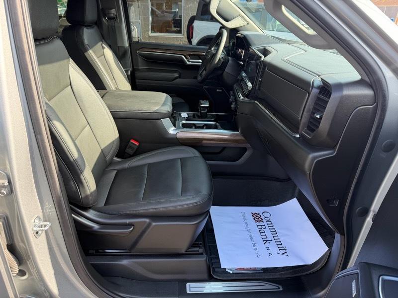 Chevrolet Silverado 1500 RST Crew Cab 4WD 2023