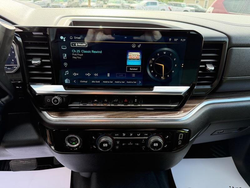 Chevrolet Silverado 1500 LT-L Double Cab 4WD 2022