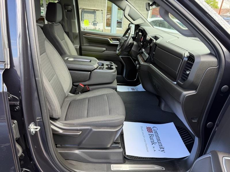 Chevrolet Silverado 1500 LT-L Double Cab 4WD 2022