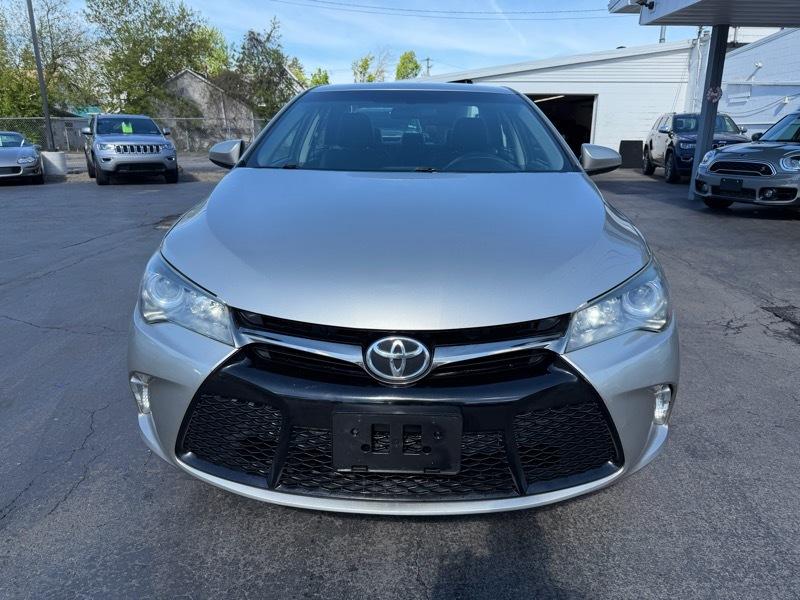 Toyota Camry SE 2017