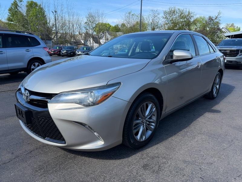 Toyota Camry SE 2017