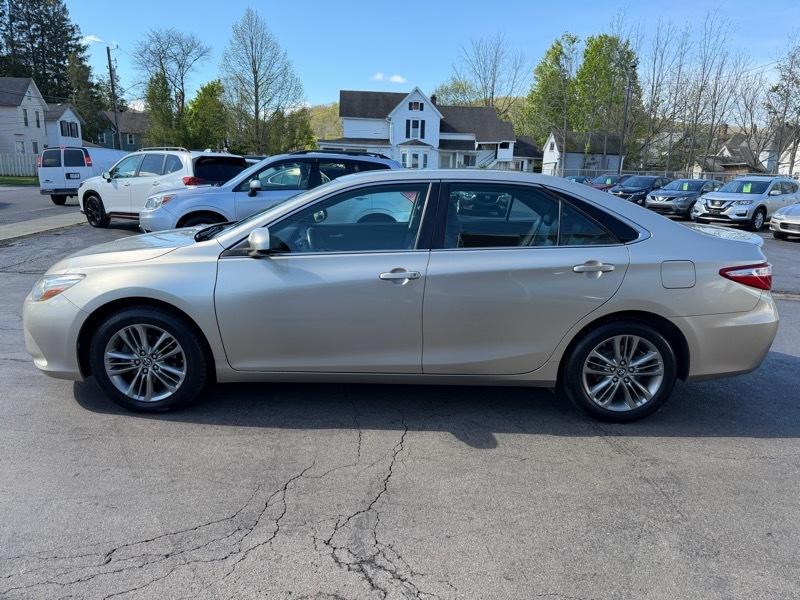 Toyota Camry SE 2017