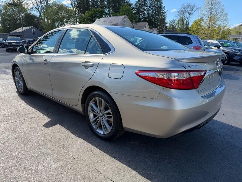 Toyota Camry SE 2017