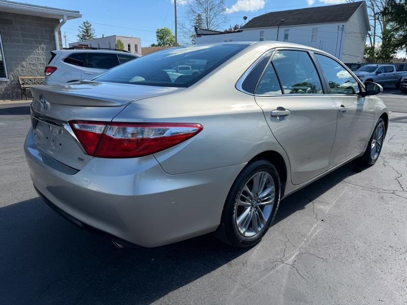 Toyota Camry SE 2017