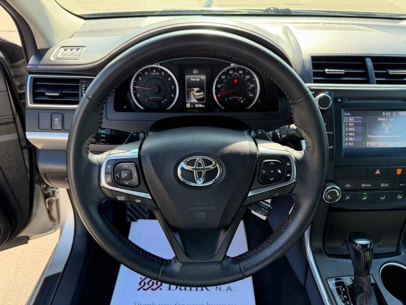 Toyota Camry SE 2017