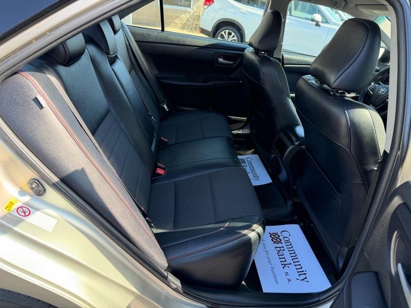Toyota Camry SE 2017