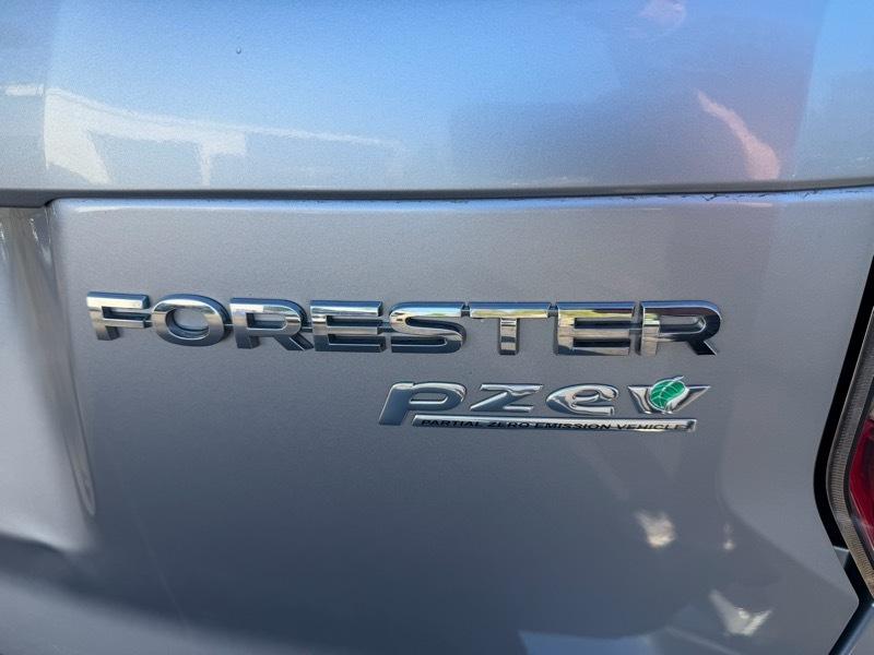 Subaru Forester 2.5i Premium PZEV CVT 2015
