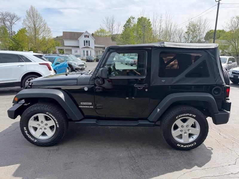 Jeep Wrangler Sport 4WD 2015