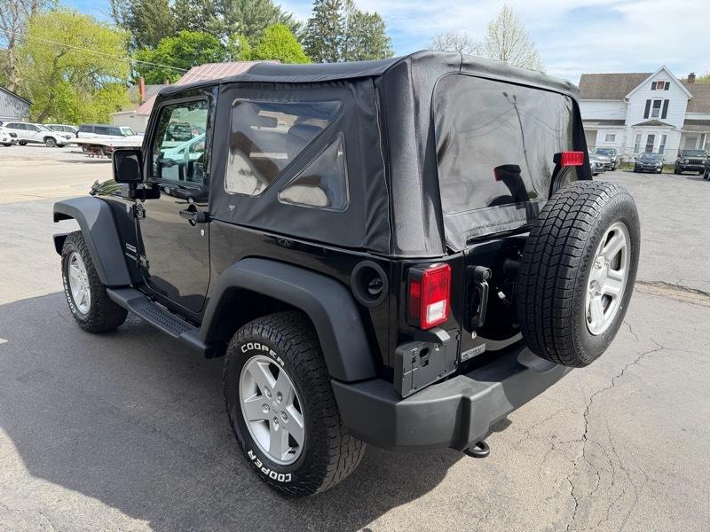 Jeep Wrangler Sport 4WD 2015