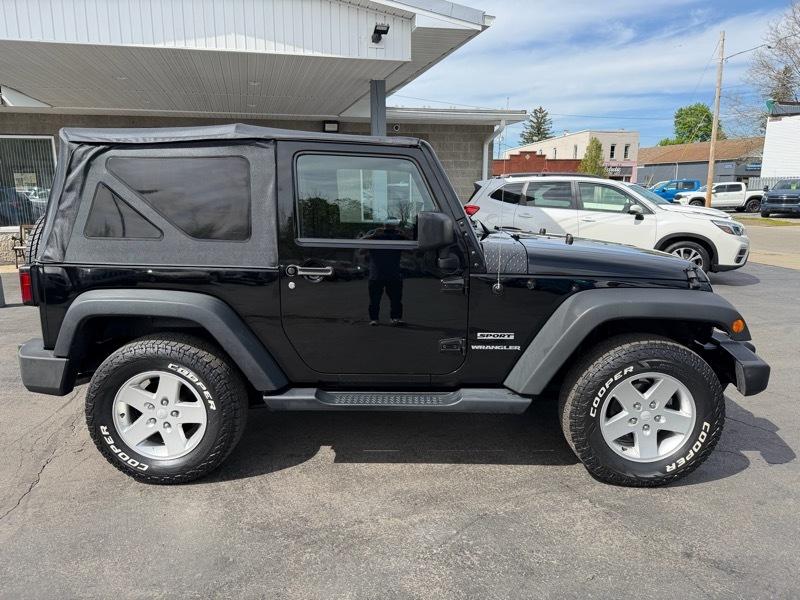 Jeep Wrangler Sport 4WD 2015