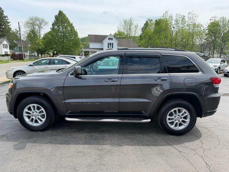 Jeep Grand Cherokee Laredo 4WD 2020
