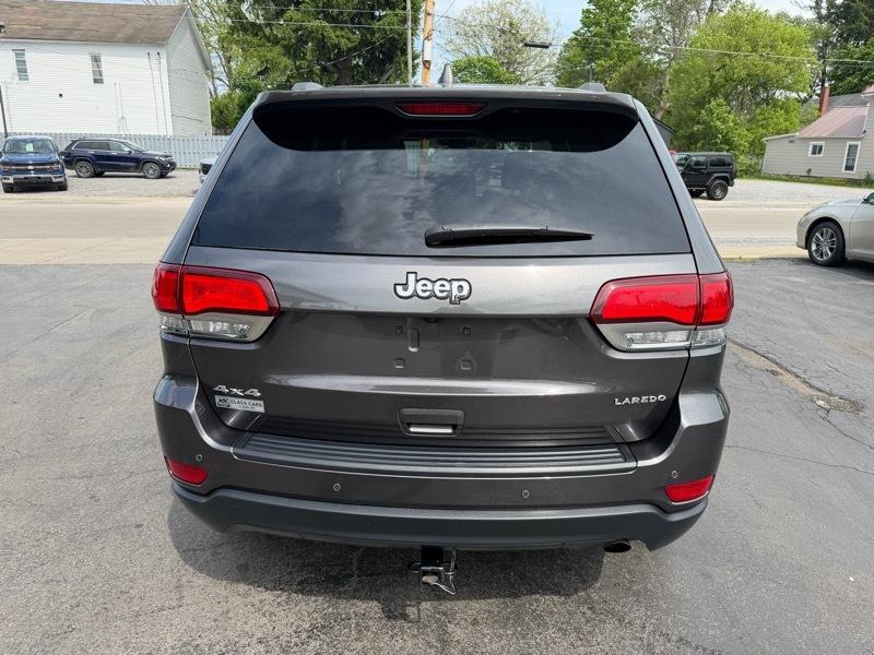 Jeep Grand Cherokee Laredo 4WD 2020